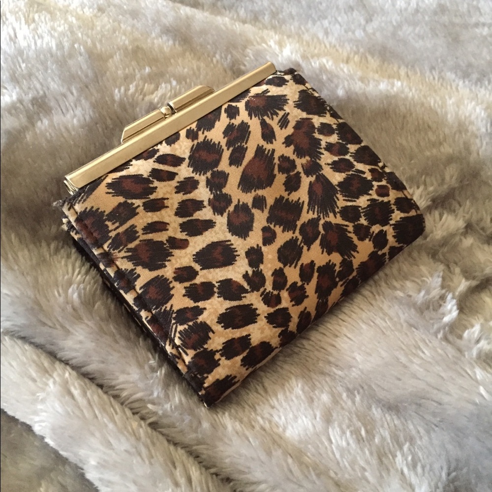 🌺3/$15 Sm animal print change purse/wallet